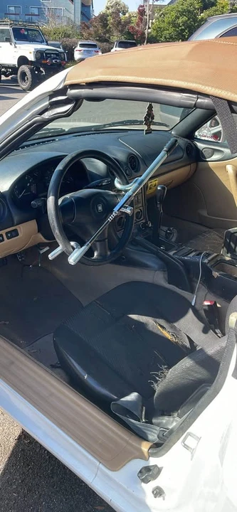 1999 Mazda NB MX-5 Miata - Image 5 of 9