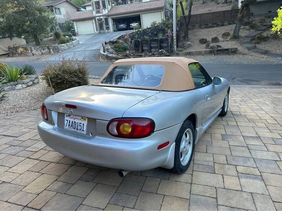 1999 Mazda NB MX-5 Miata - Image 5 of 17