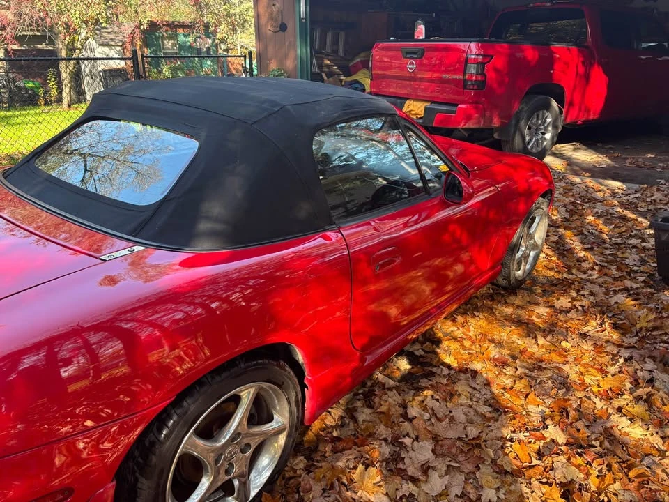 1999 Mazda NB MX-5 Miata - Image 5 of 8