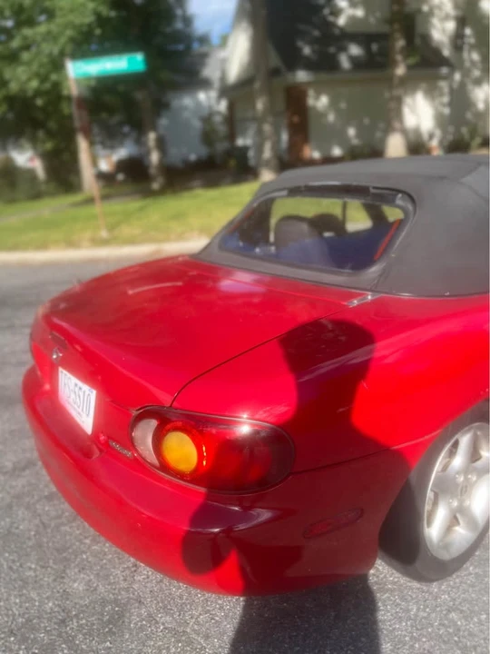 1999 Mazda NB MX-5 Miata - Image 4 of 8