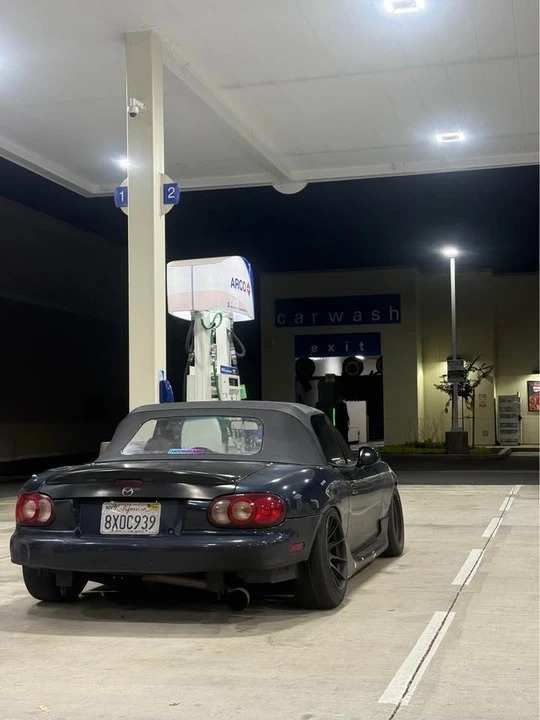 1999 Mazda NB MX-5 Miata - Image 4 of 14