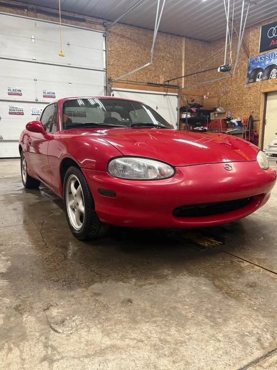 1999 Mazda NB MX-5 Miata - Image 2 of 9