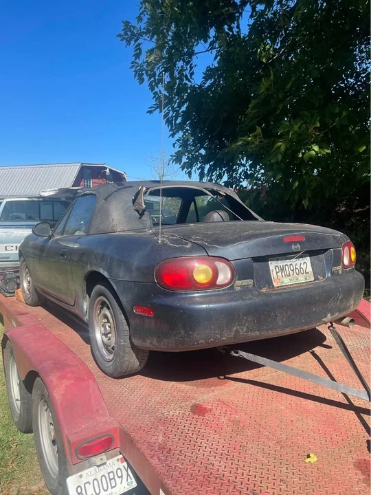 1999 Mazda NB MX-5 Miata - Image 2 of 6