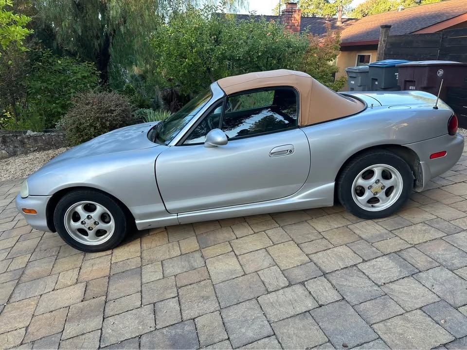 1999 Mazda NB MX-5 Miata - Image 8 of 17