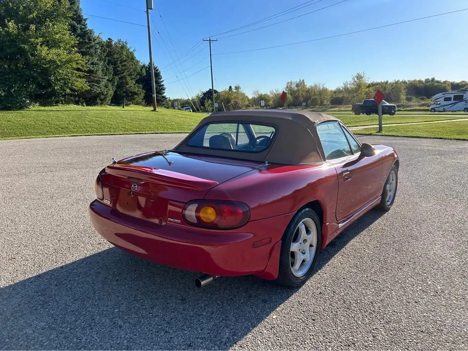 1999 Mazda NB MX-5 Miata - Image 13 of 16