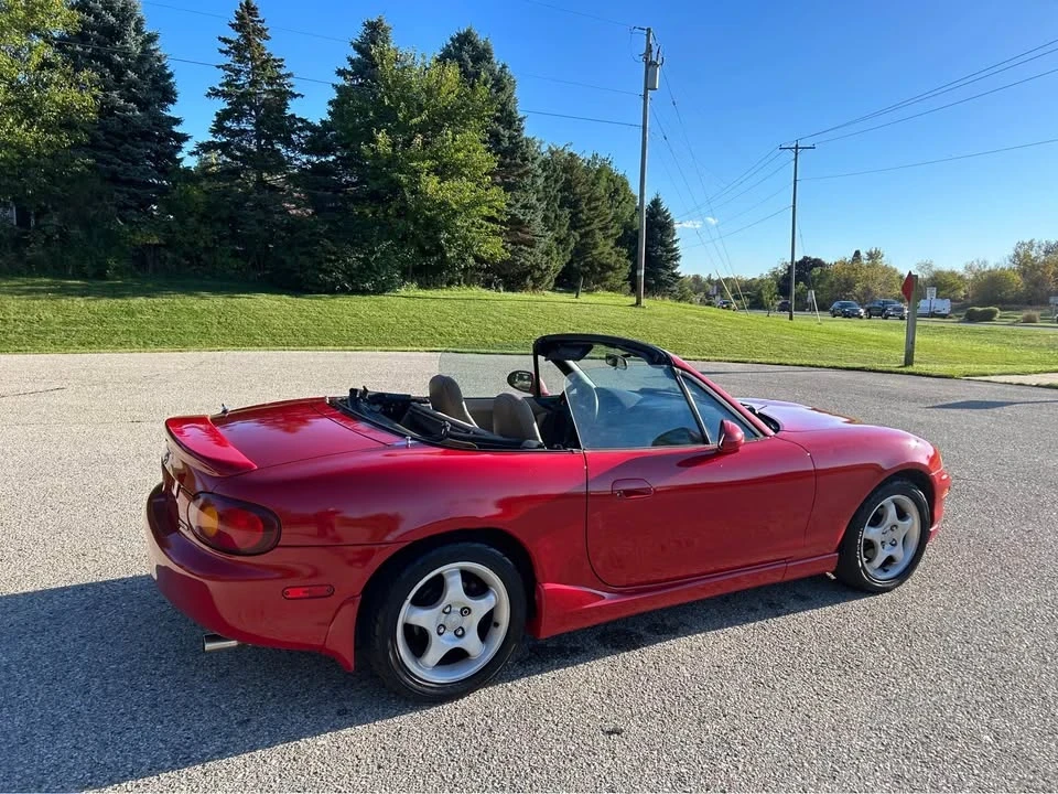 1999 Mazda NB MX-5 Miata - Image 2 of 16