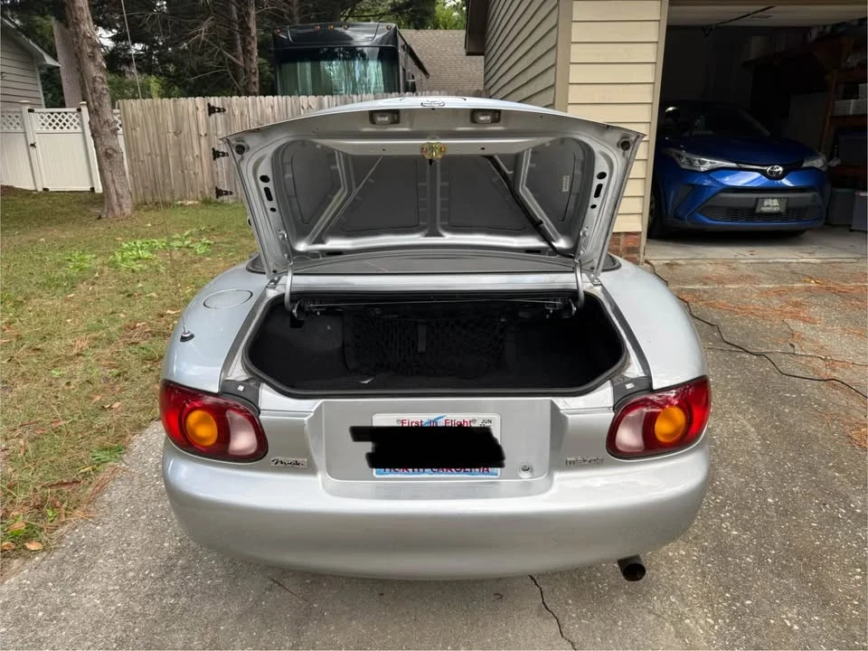 1999 Mazda NB MX-5 Miata - Image 9 of 11
