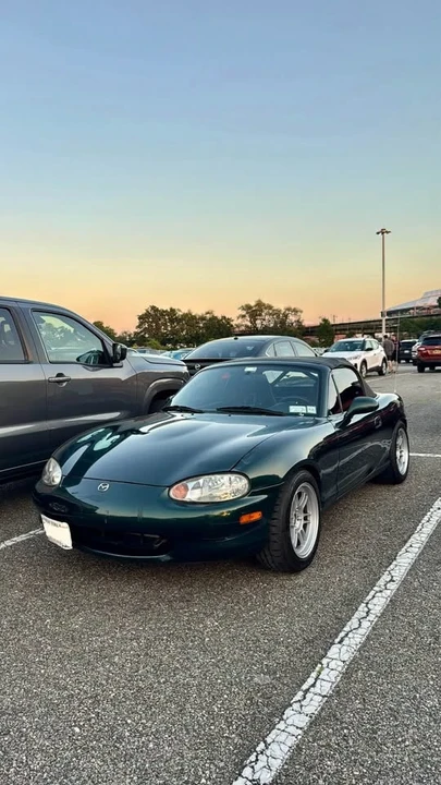 1999 Mazda NB MX-5 Miata - Image 3 of 9