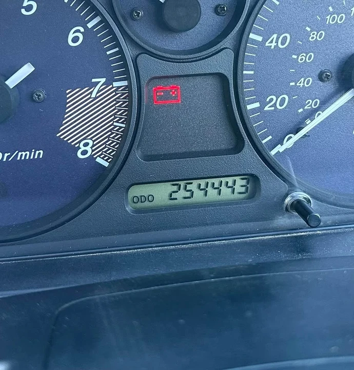 1999 Mazda NB MX-5 Miata - Image 6 of 7
