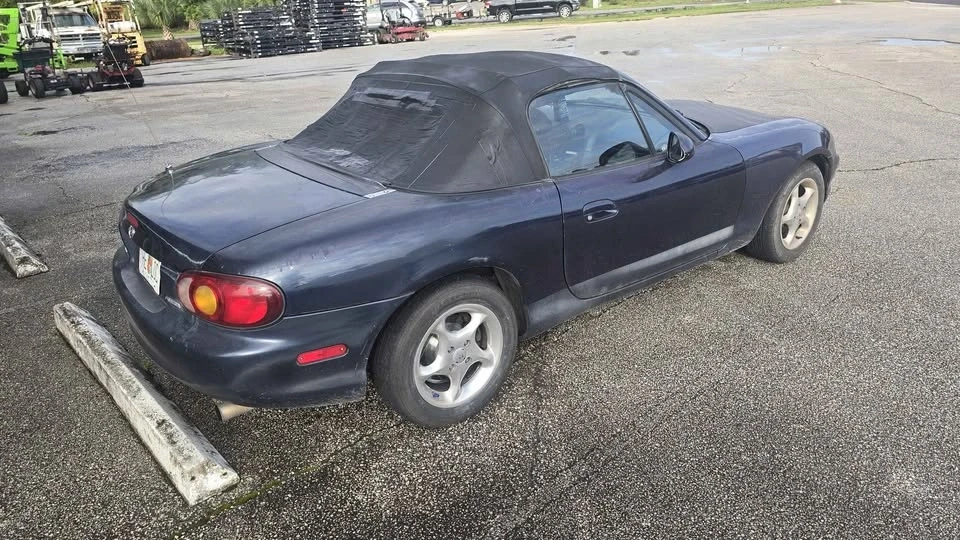 1999 Mazda NB MX-5 Miata - Image 5 of 9