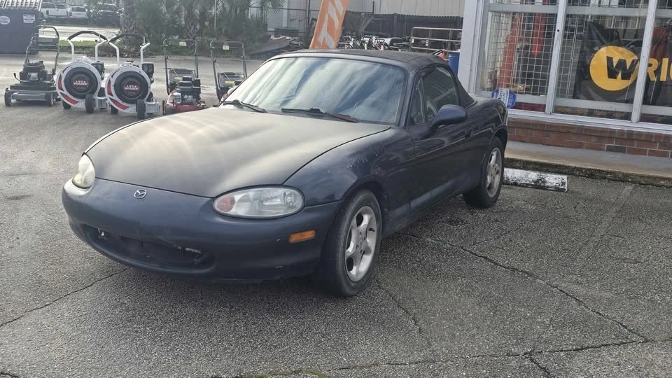 1999 Mazda NB MX-5 Miata - Image 2 of 9