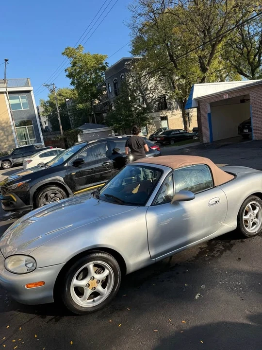 1999 Mazda NB MX-5 Miata - Image 4 of 10