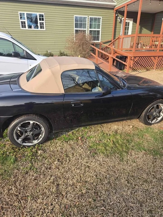 1999 Mazda NB MX-5 Miata - Image 2 of 10