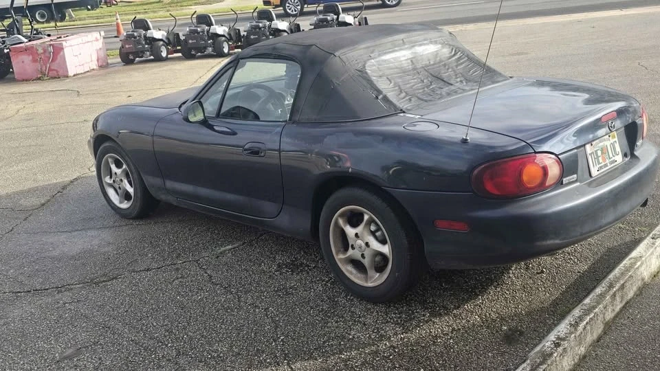 1999 Mazda NB MX-5 Miata - Image 4 of 9