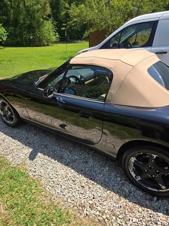 1999 Mazda NB MX-5 Miata - Image 4 of 10