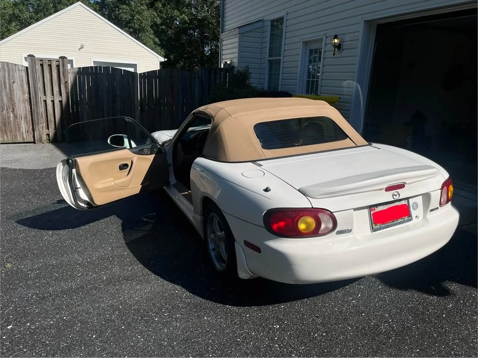 1999 Mazda NB MX-5 Miata - Image 2 of 5