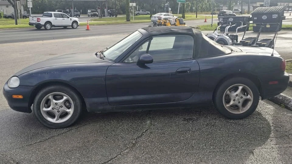 1999 Mazda NB MX-5 Miata - Image 3 of 9