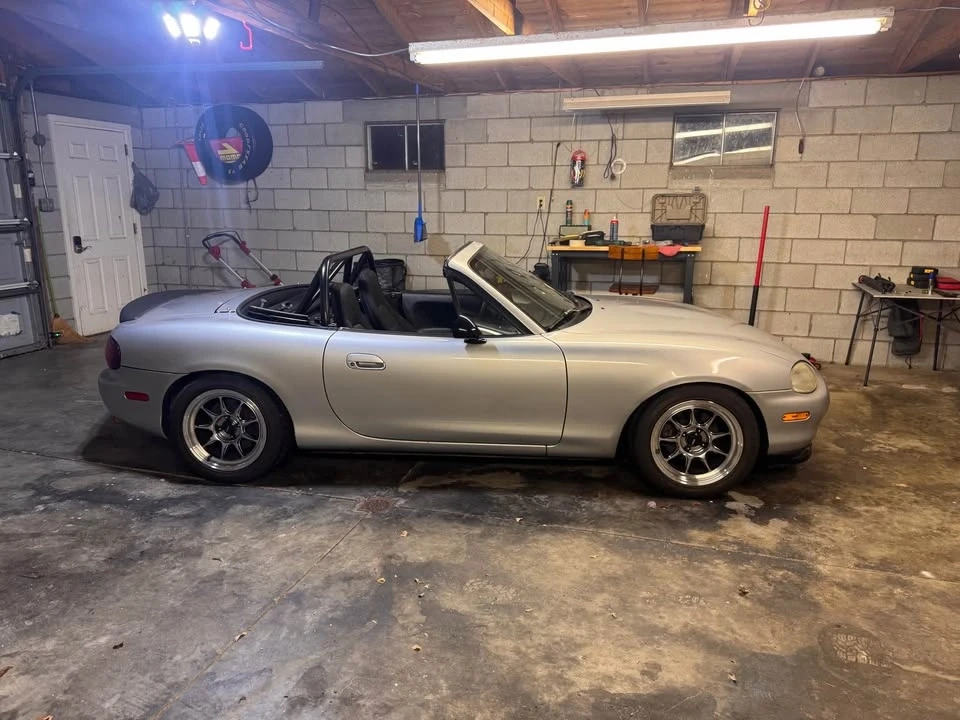 1999 Mazda NB MX-5 Miata - Image 2 of 11