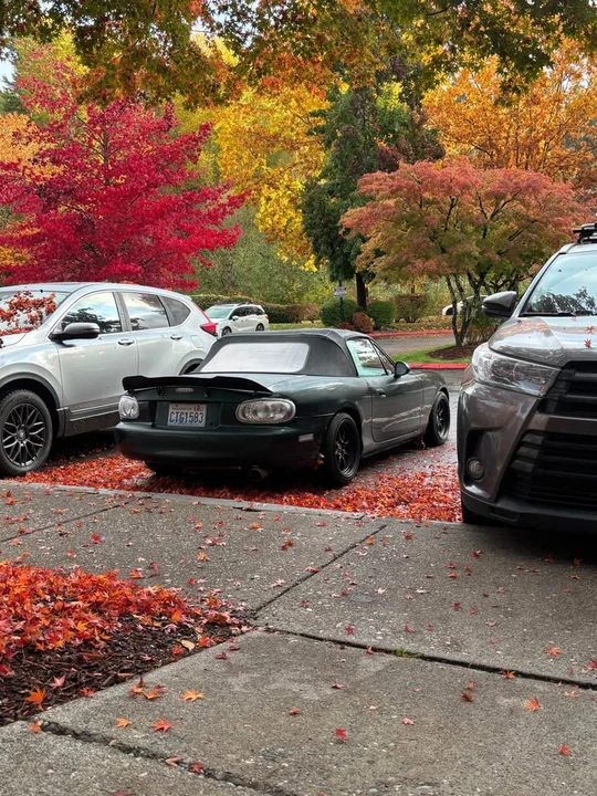 1999 Mazda NB MX-5 Miata - Image 2 of 10