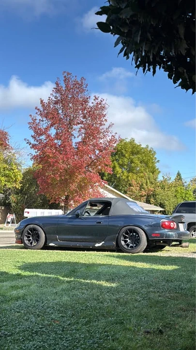 1999 Mazda NB MX-5 Miata - Image 2 of 8