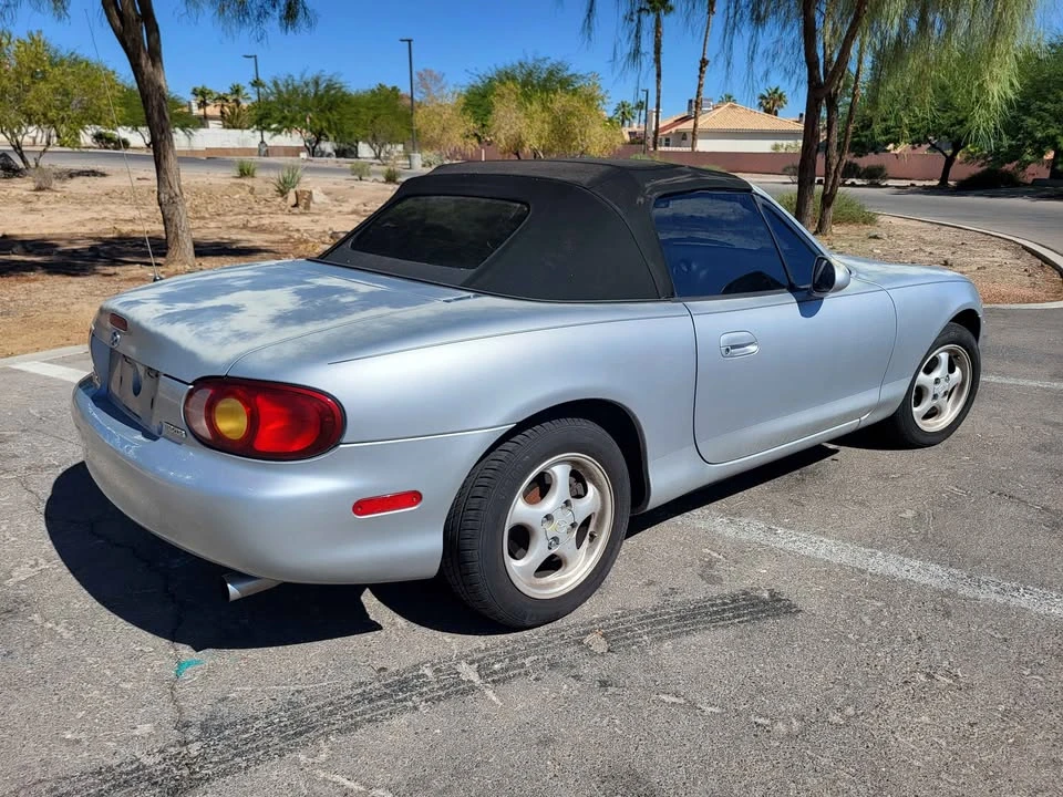 1999 Mazda NB MX-5 Miata - Image 2 of 20