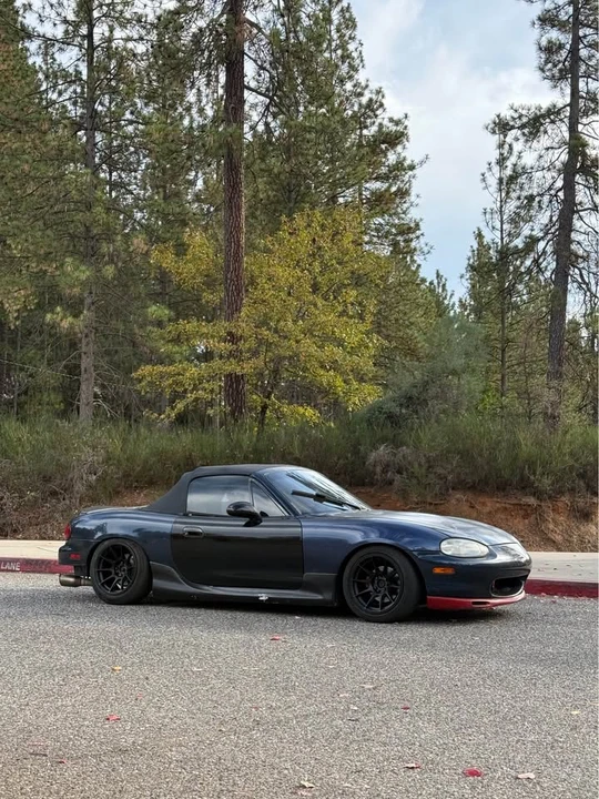 1999 Mazda NB MX-5 Miata - Image 3 of 8