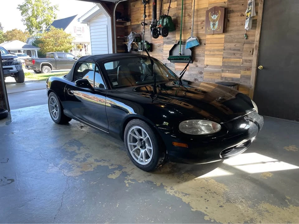 1999 Mazda NB MX-5 Miata - Image 5 of 10