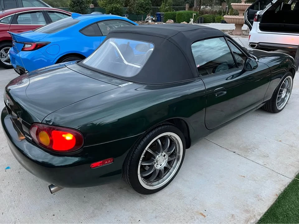 1999 Mazda NB MX-5 Miata - Image 4 of 10