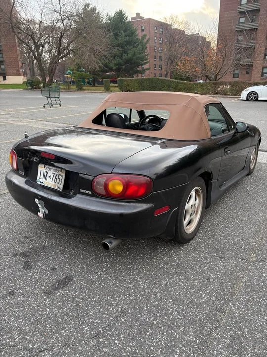 1999 Mazda NB MX-5 Miata - Image 7 of 11