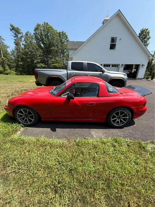 1999 Mazda NB MX-5 Miata - Image 8 of 10