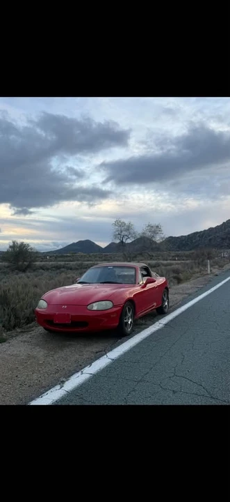 1999 Mazda NB MX-5 Miata - Image 2 of 4