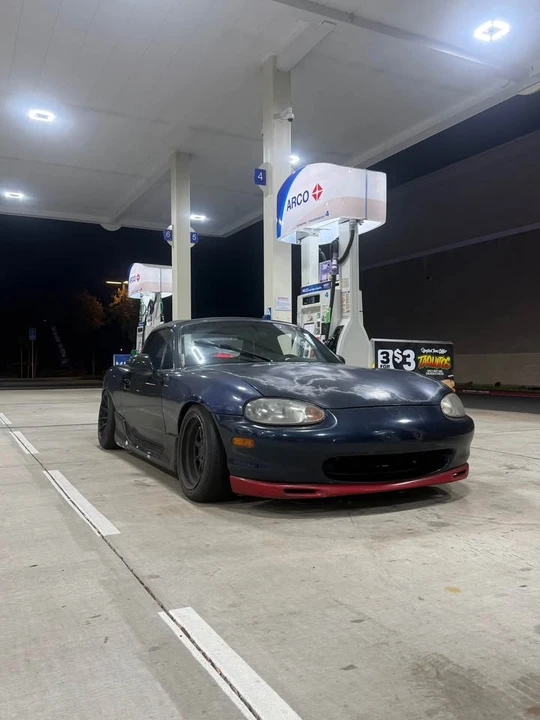 1999 Mazda NB MX-5 Miata - Image 7 of 14