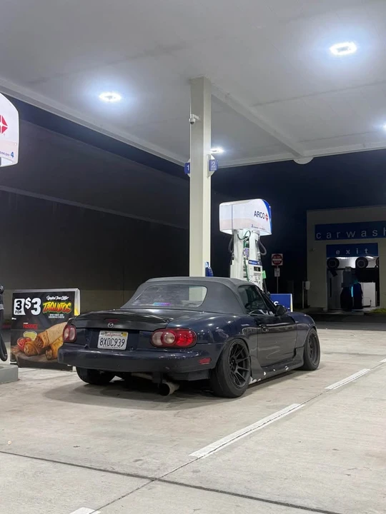 1999 Mazda NB MX-5 Miata - Image 6 of 14