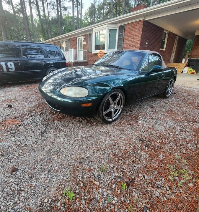1999 Mazda NB MX-5 Miata - Image 4 of 13