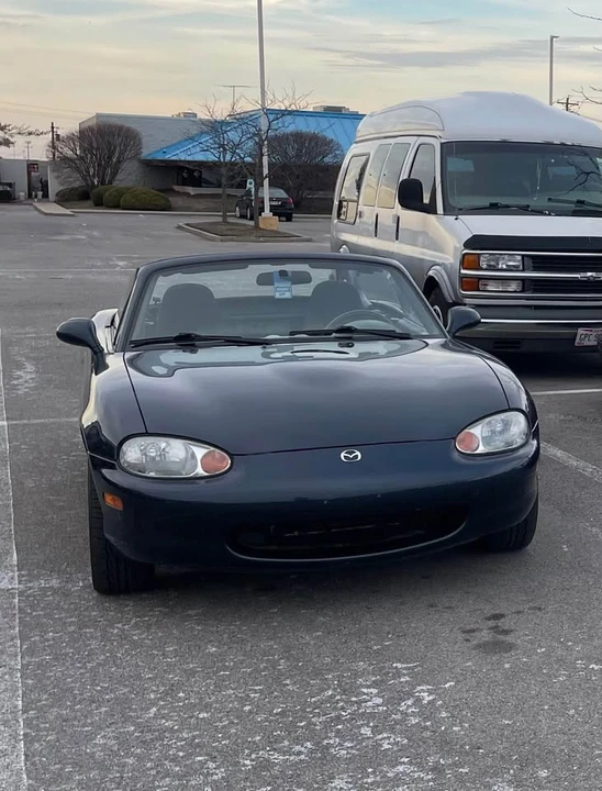 1999 Mazda NB MX-5 Miata - Image 2 of 6