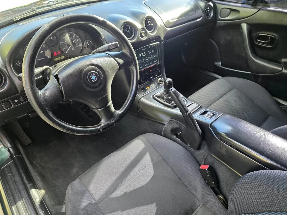 1999 Mazda NB MX-5 Miata - Image 5 of 9