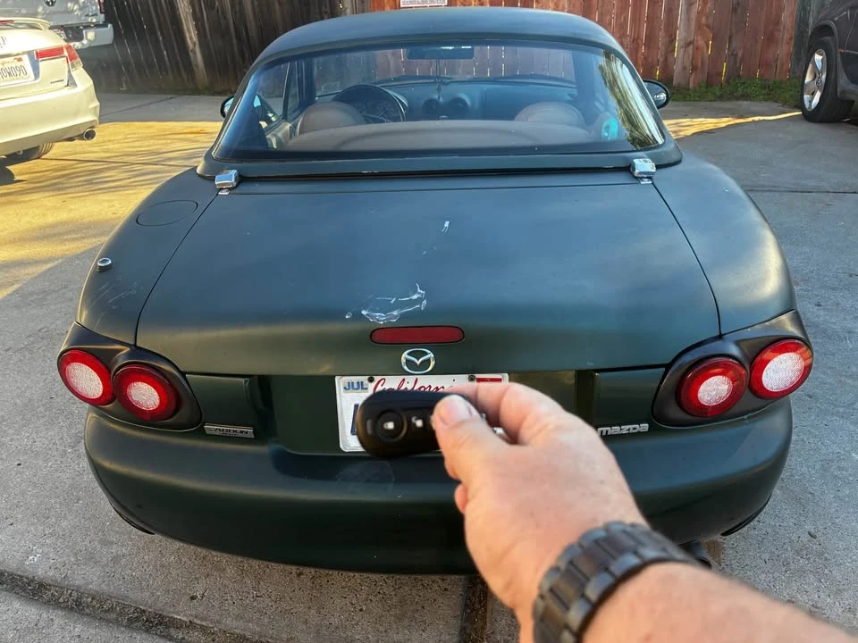 1999 Mazda NB MX-5 Miata - Image 4 of 5