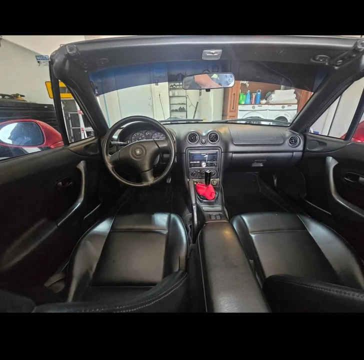 1999 Mazda NB MX-5 Miata - Image 4 of 4