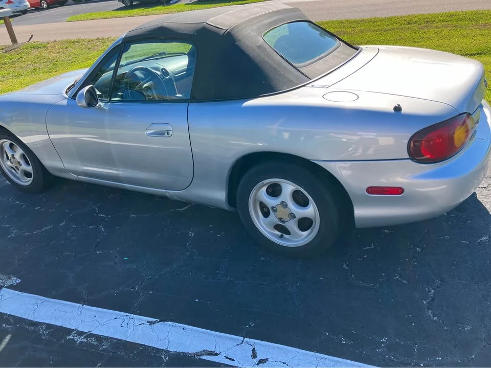 1999 Mazda NB MX-5 Miata - Image 6 of 6