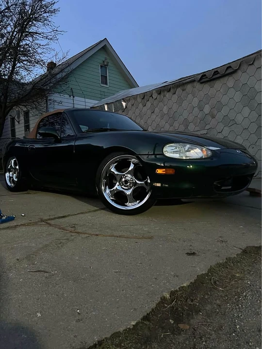 1999 Mazda NB MX-5 Miata - Image 3 of 11