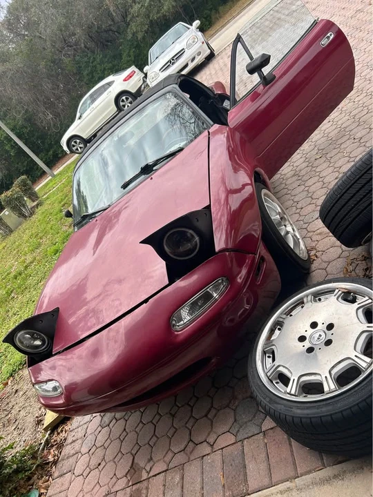 1999 Mazda NB MX-5 Miata - Image 2 of 8
