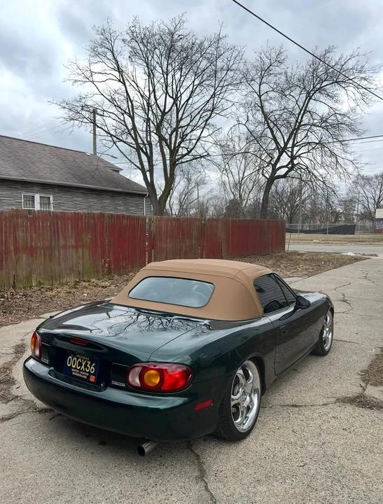 1999 Mazda NB MX-5 Miata - Image 9 of 11