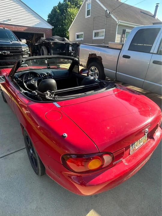 1999 Mazda NB MX-5 Miata - Image 2 of 5