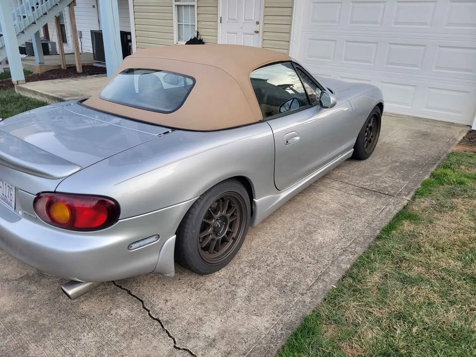 1999 Mazda NB MX-5 Miata - Image 4 of 10