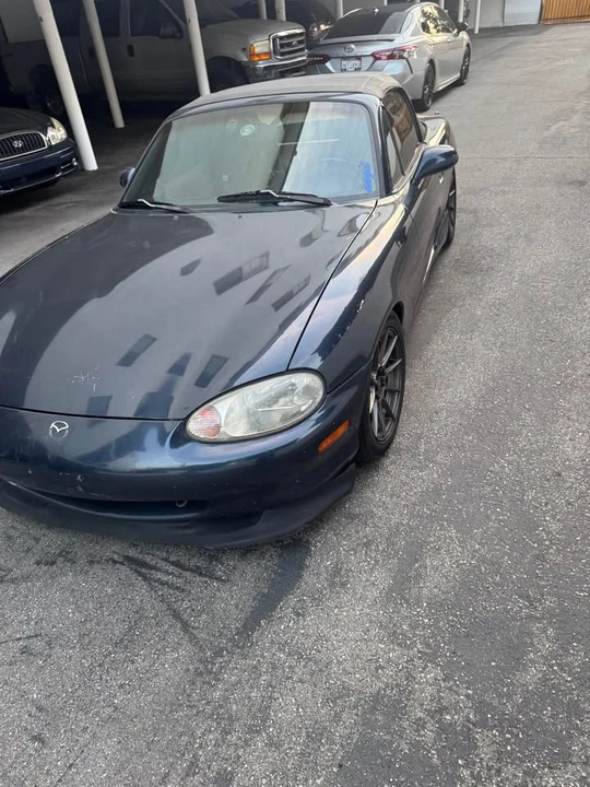 1999 Mazda NB MX-5 Miata - Image 3 of 9