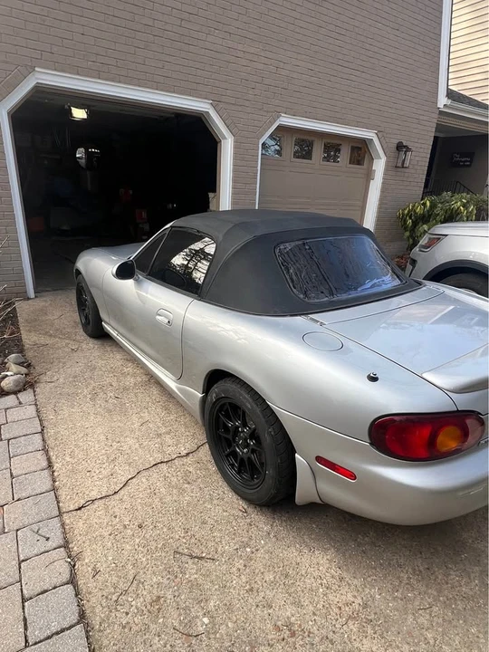 1999 Mazda NB MX-5 Miata - Image 2 of 8