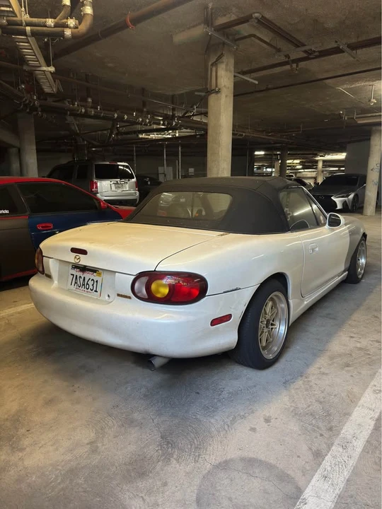 1999 Mazda NB MX-5 Miata - Image 4 of 4