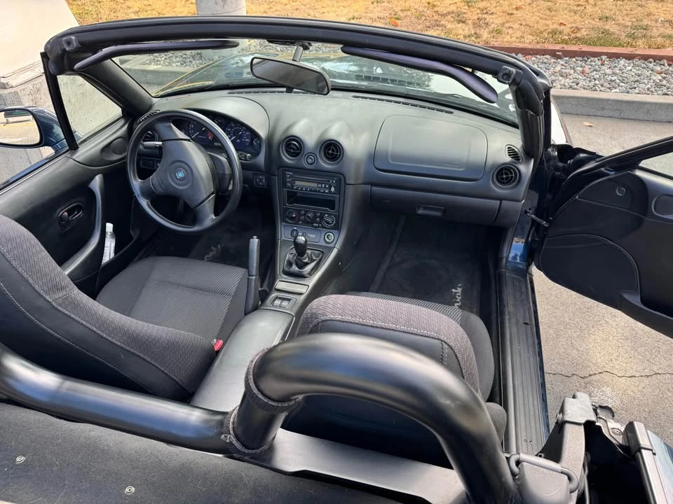 1999 Mazda NB MX-5 Miata - Image 4 of 16