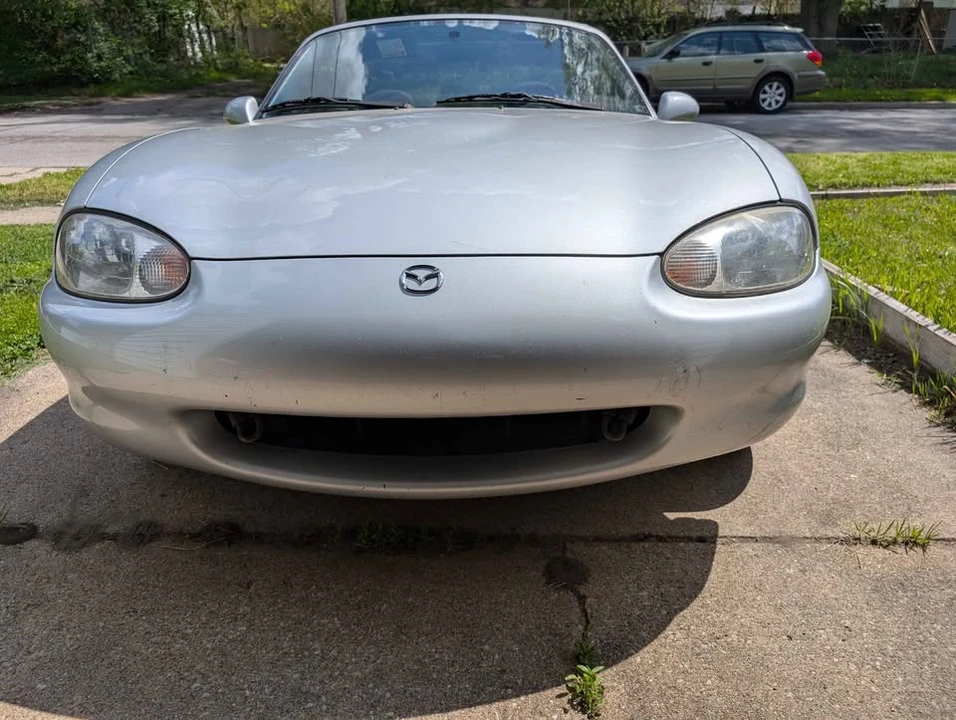 1999 Mazda NB MX-5 Miata - Image 4 of 10