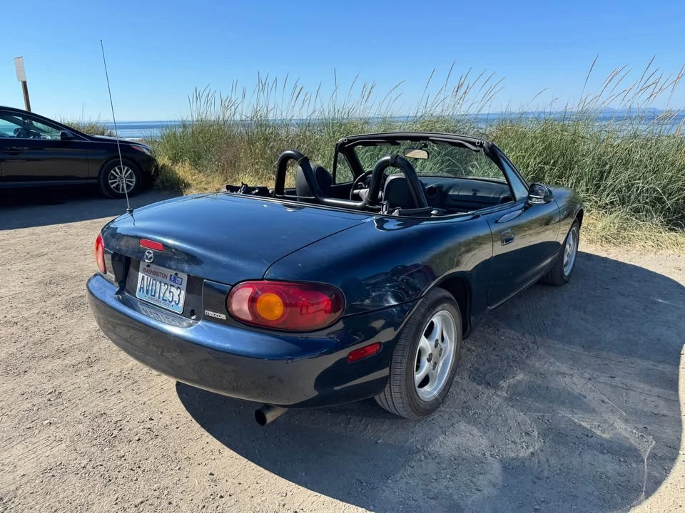 1999 Mazda NB MX-5 Miata - Image 9 of 16